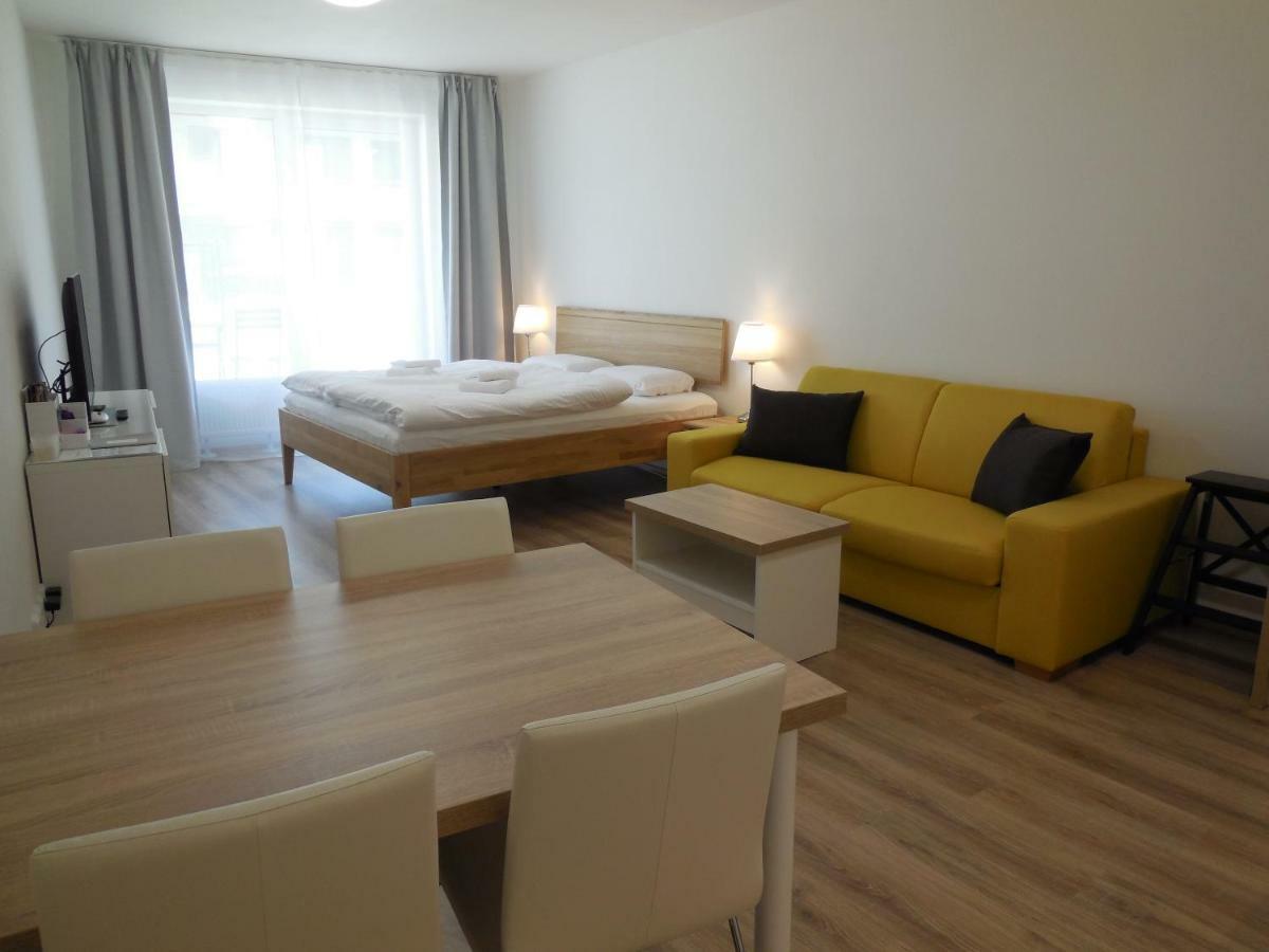 Apartment Potter Brno Esterno foto