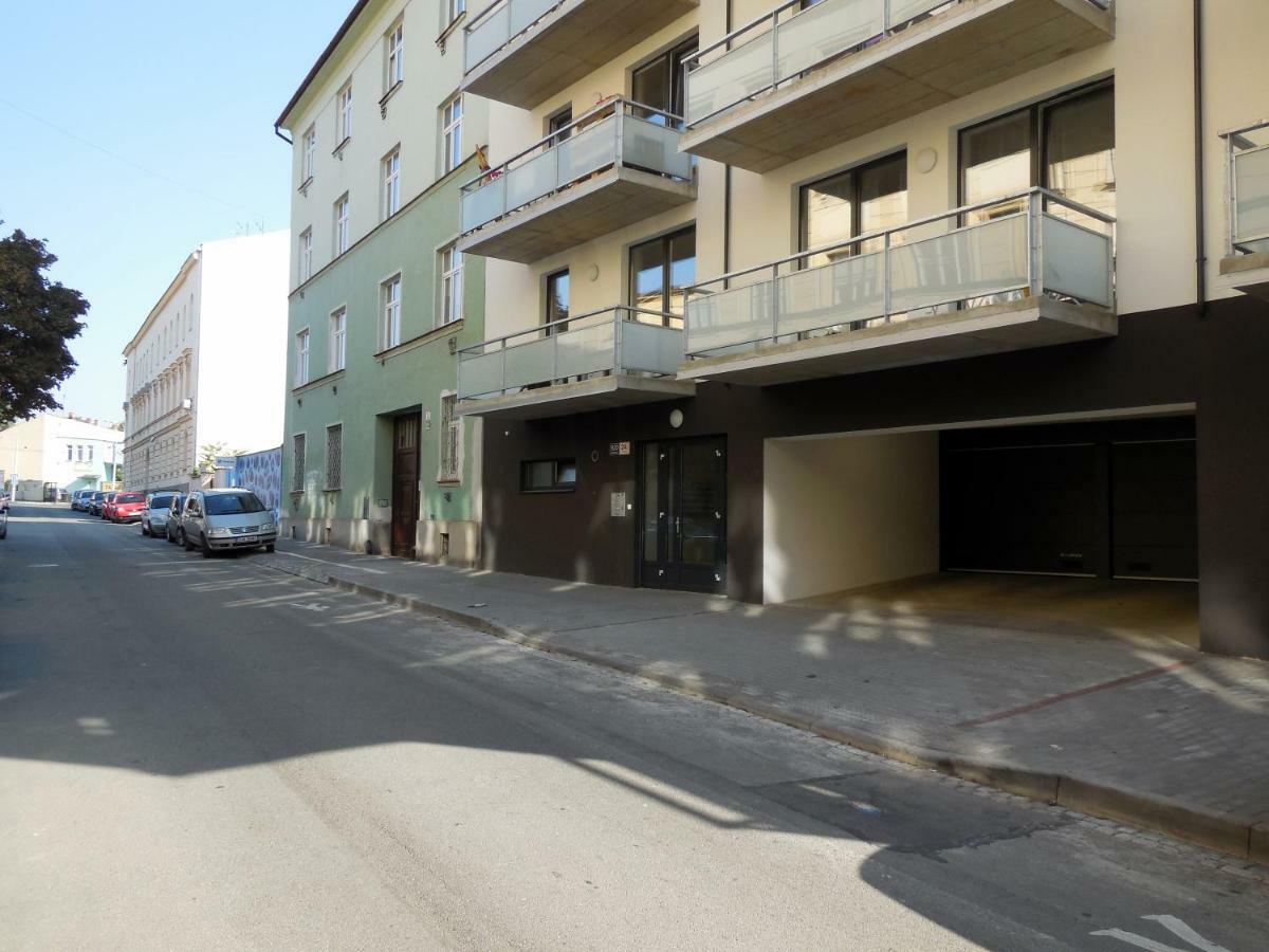 Apartment Potter Brno Esterno foto